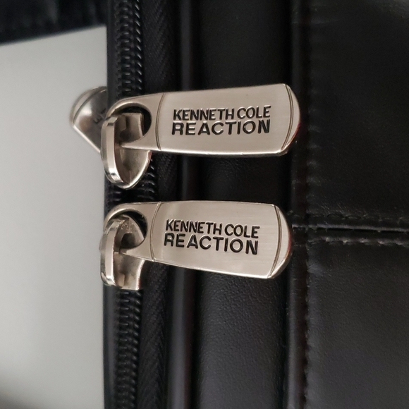 Kenneth Cole Computer Case - Picture 4 of 8